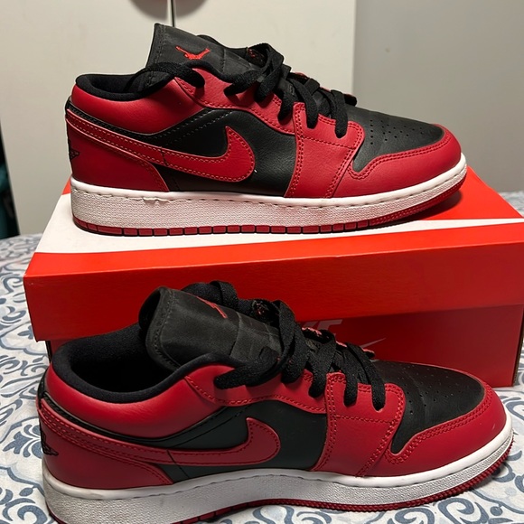 Air Jordan 1 Low - Picture 1 of 5